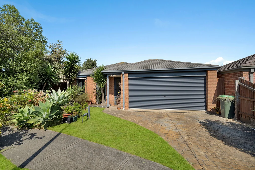 16 Mina Court, Carrum Downs, VIC 3201