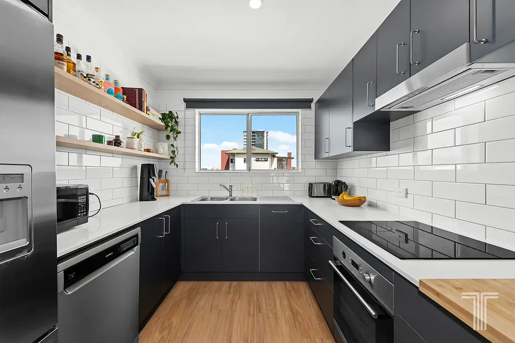 8/35 Kitchener Street, Coorparoo, QLD 4151