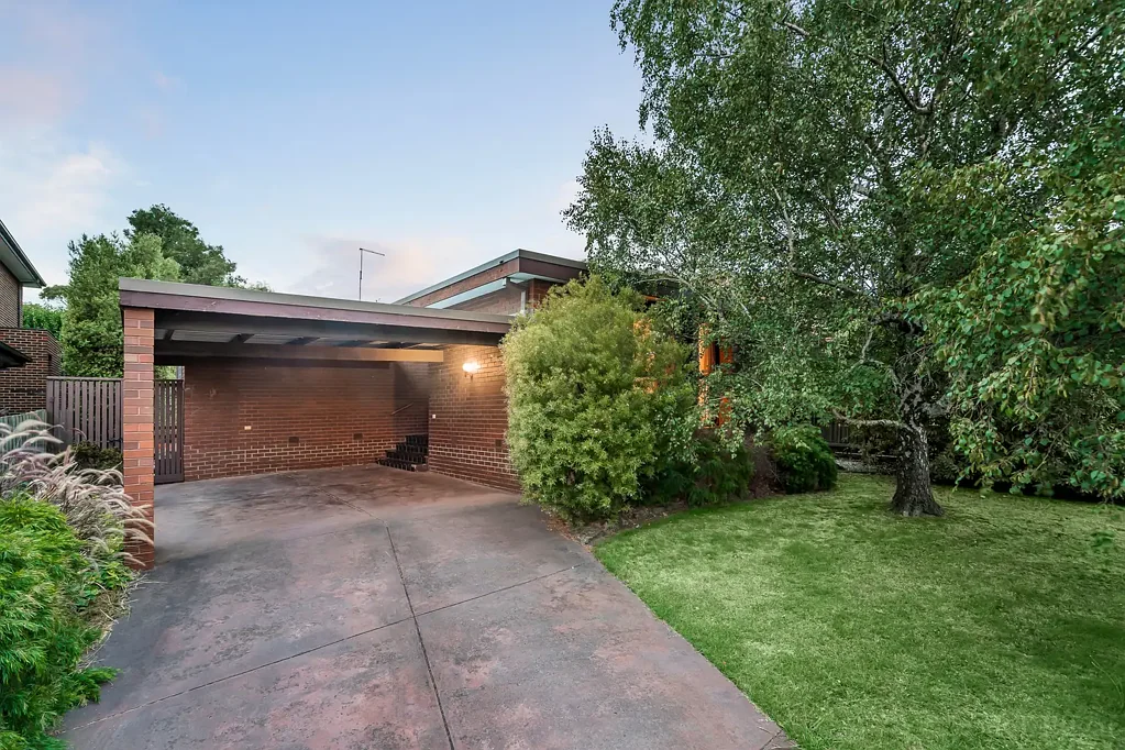 15 Kerr Crescent, Camberwell, VIC 3124