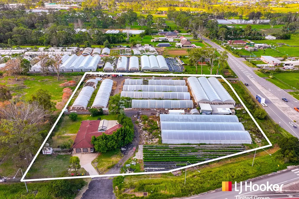 Rossmore 4 Slaapkamer Outstanding Major Corner Site | Future Commercial Zoning
