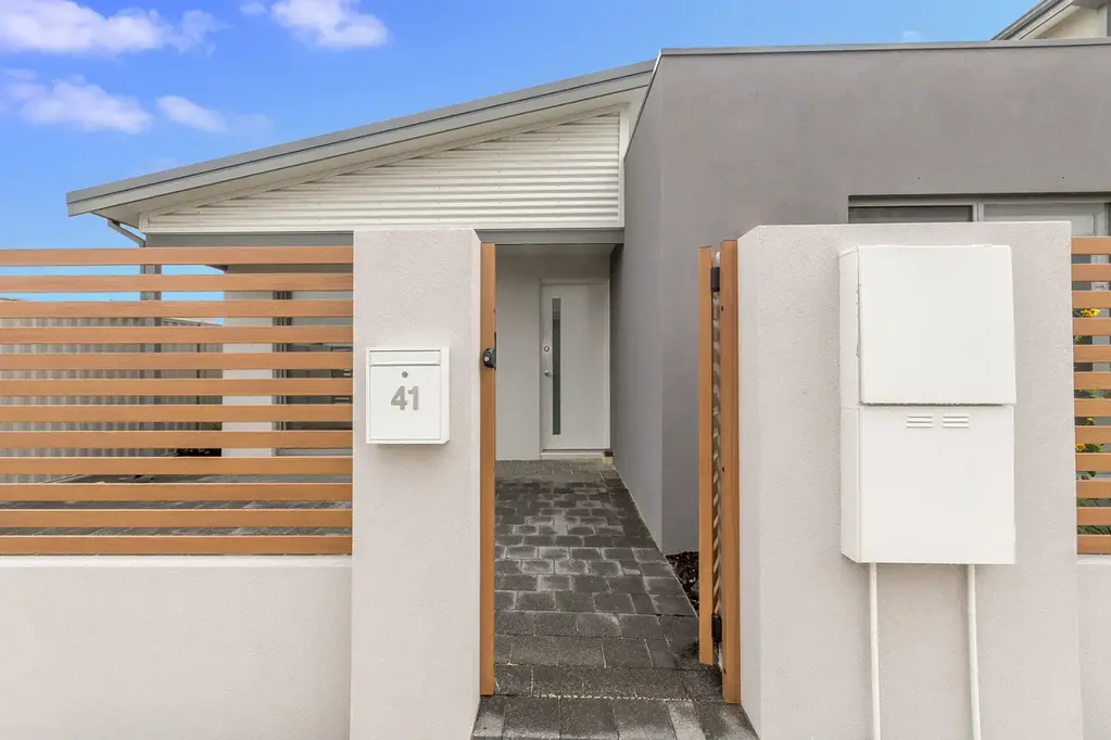 Centrally Located Family Home in Canning Vale