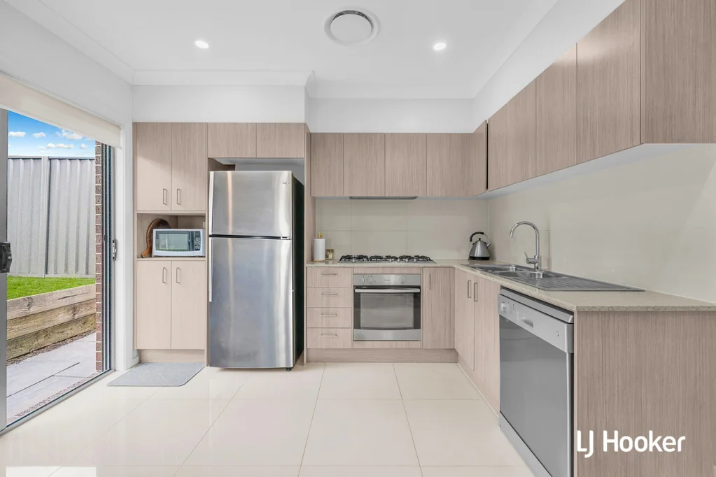 Beautiful 3 Bedroom Home - Great Location!