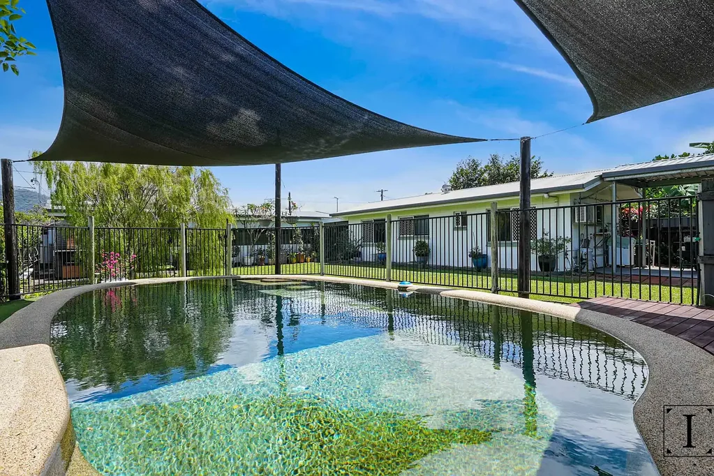 128-130 McCormack Street, Manunda, QLD 4870