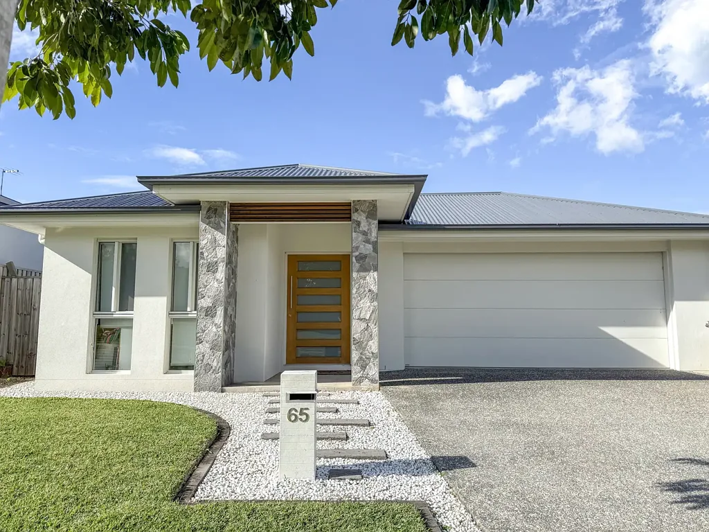 Large Family Home With Solar!