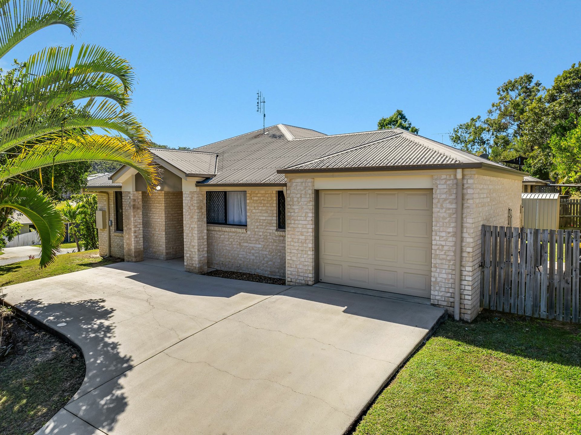 11 GOLF VIEW DR, BOYNE ISLAND QLD 4680, 0 ห้องนอน, 0 ห้องน้ำ, House