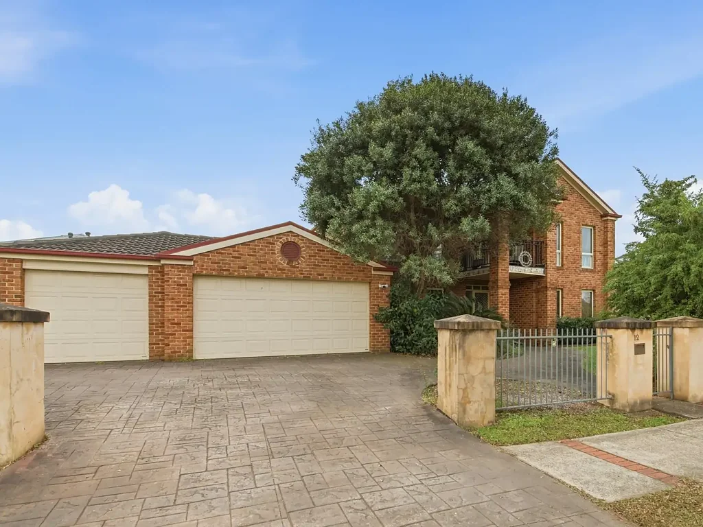 Large Family Home with Bonus Multi-Purpose Room