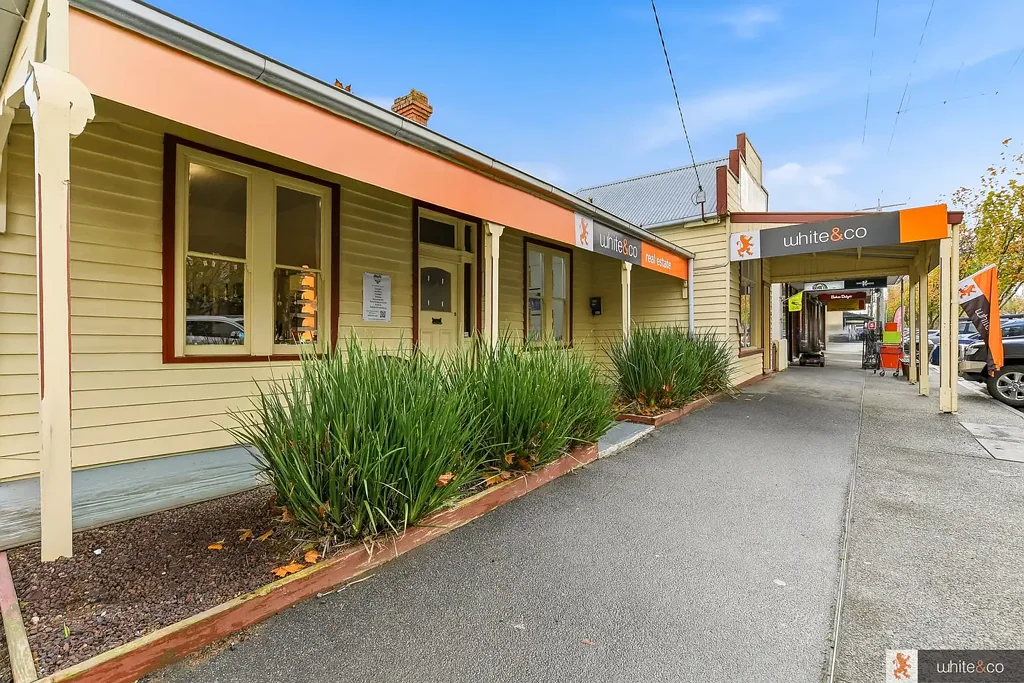 Whittlesea 3कमरा 'Landmark' Property on Church Street - Huge 919m2 allot.