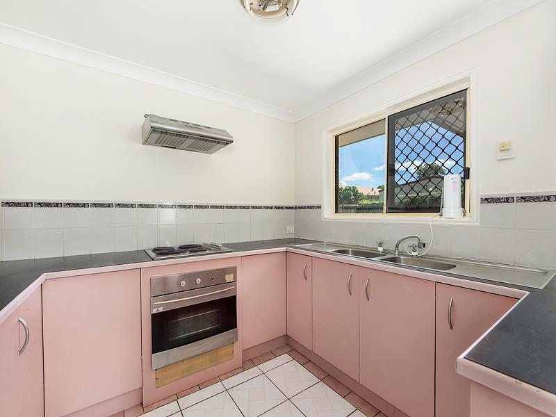 84 JULIE ST, CRESTMEAD QLD 4132, 0 chambres, 0 salles de bain, House