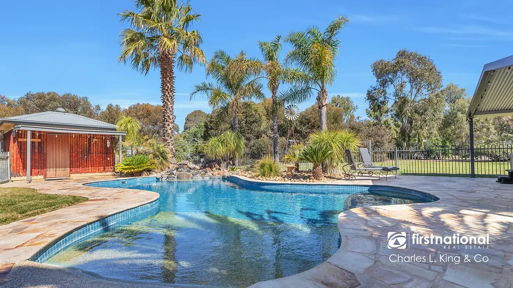 70 Schoeffel Drive, Echuca, VIC 3564