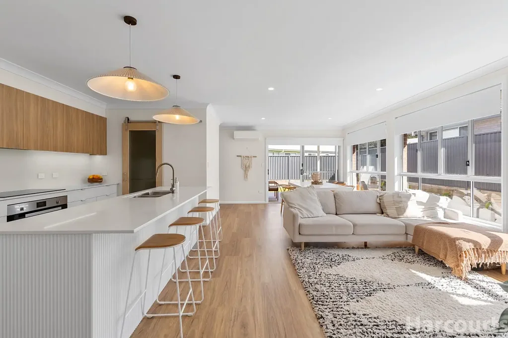 Thrumster 4 Bedroom Timeless Contemporary Design