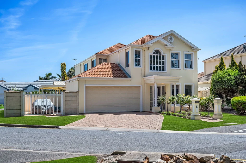 5 Catriona Court, North Haven, SA 5018
