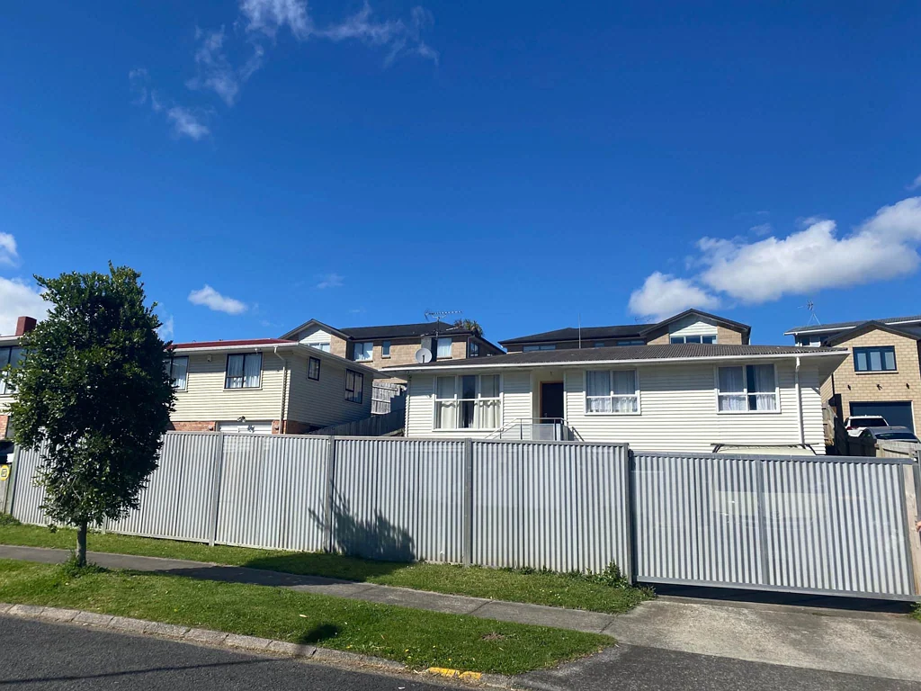 Sunny family home at Pakuranga