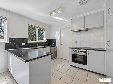 17 Blackman Crescent, Macquarie, ACT 2614, 3房, 2浴, House