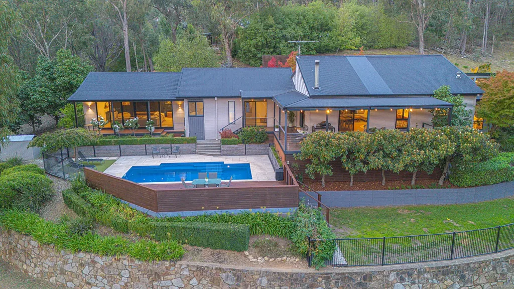 Myrtleford 4房  Stunning Modern Home
