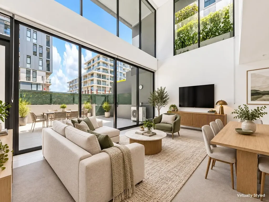 Unique split-level apartment with high ceilings
