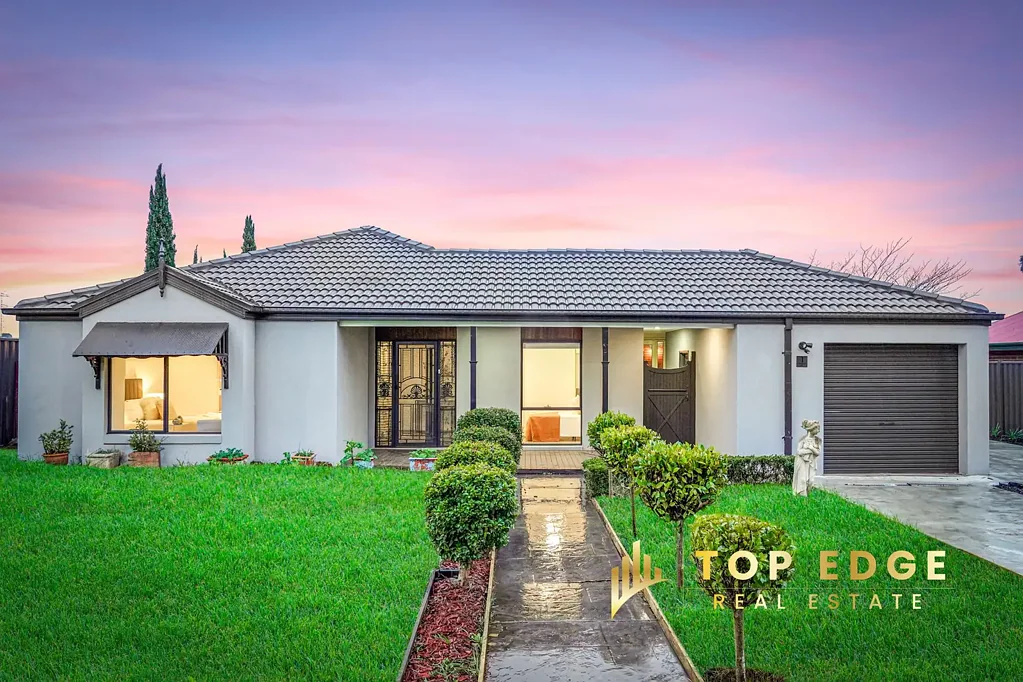 1/57 MANCHESTER DRIVE, Sydenham, VIC 3037