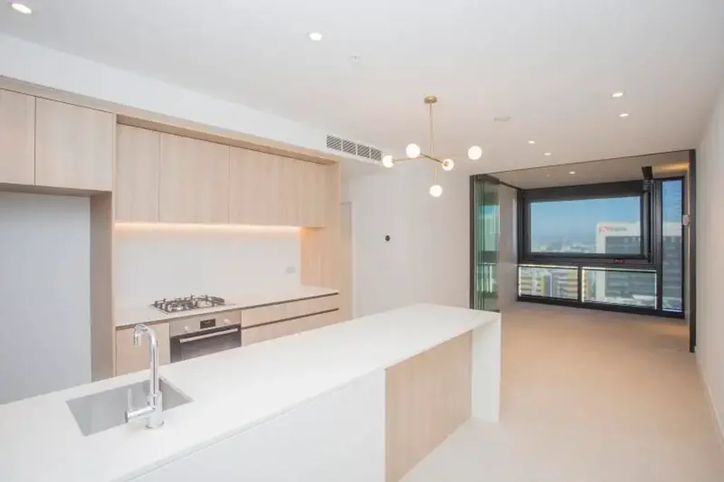 CITY VIEW 1 BEDROOM UNFURNISHED APARTMENT