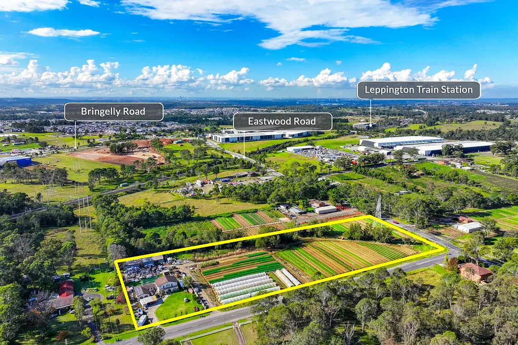 Leppington 5房 6.13英亩转角地块 成熟市场花园 宽敞五卧砖房 游泳池双车库 高增长潜力 Prime 6.13-Acre* Corner Block | Primary Production Market Garden & Home  Invest