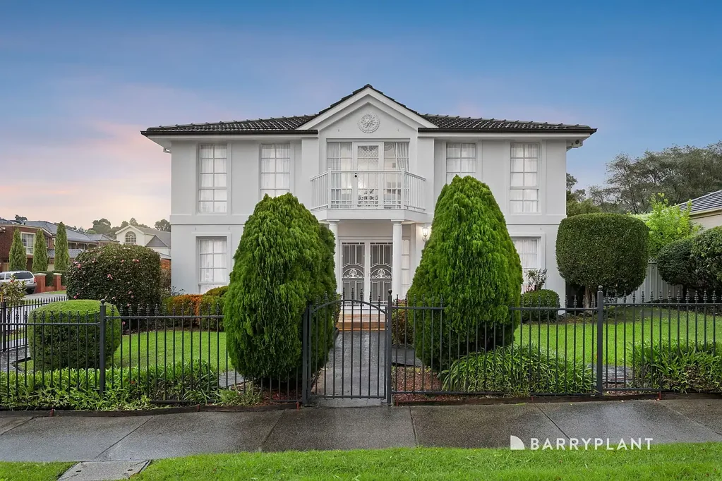Wantirna South 4침실 European inspired grandeur.