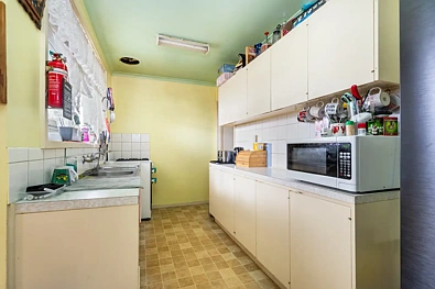 अन्य - 4 DORSET CT, CORIO VIC 3214