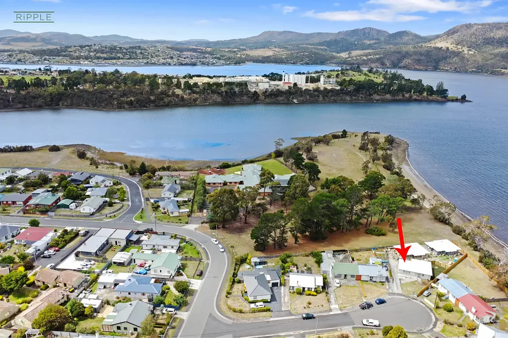 1/10 Eagle Street, Claremont, TAS 7011