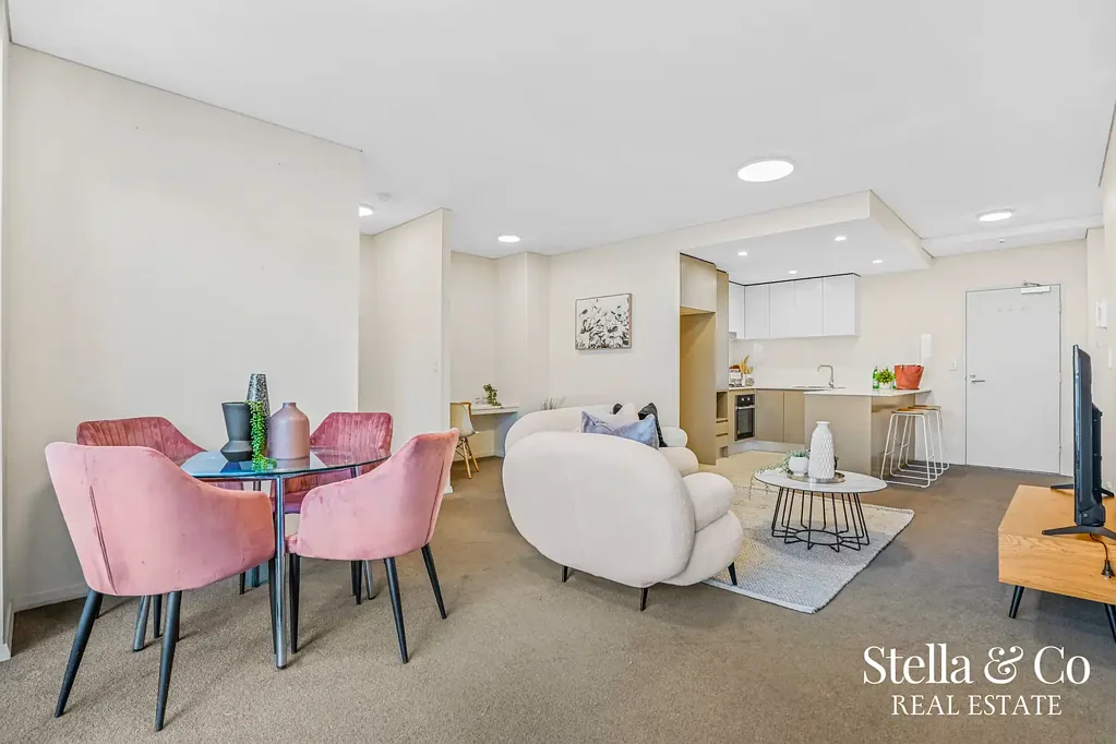 426/10 Hezlett Road, North Kellyville, NSW 2155