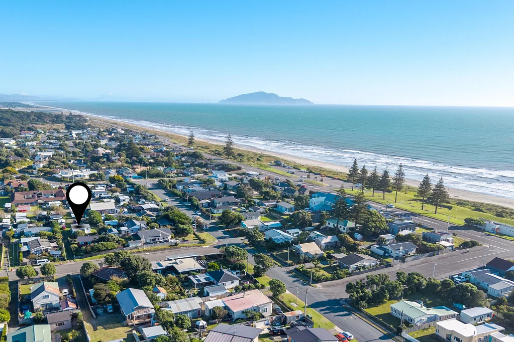 Otaki Beach 2房  ROOM TO GROW