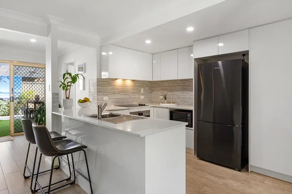 Varsity Lakes 3房  Beautifully Renovated Townhouse in a Boutique Complex of Only Six