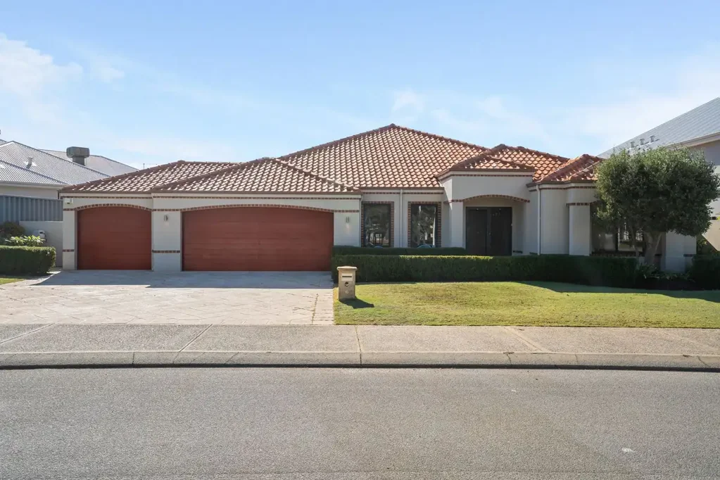 10 Anvils Circle, Secret Harbour, WA 6173