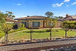 11 Barnet Road, Evanston