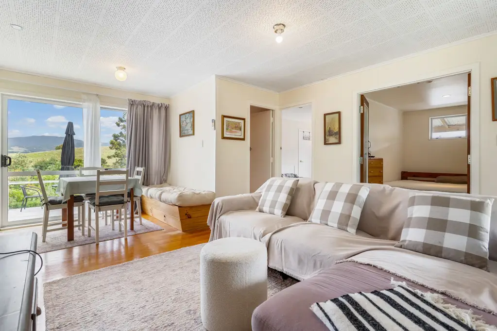 Orere Point 2 Bedroom Motivated Owner - Bring Your Offer!