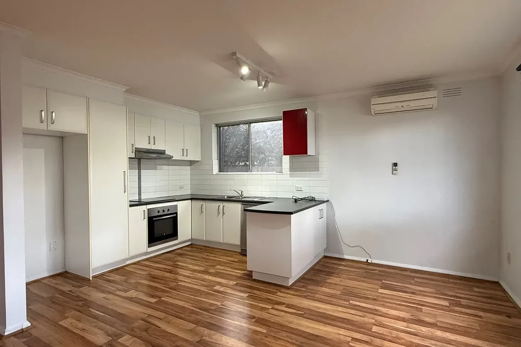 THIS PROPERTY FEATURES: