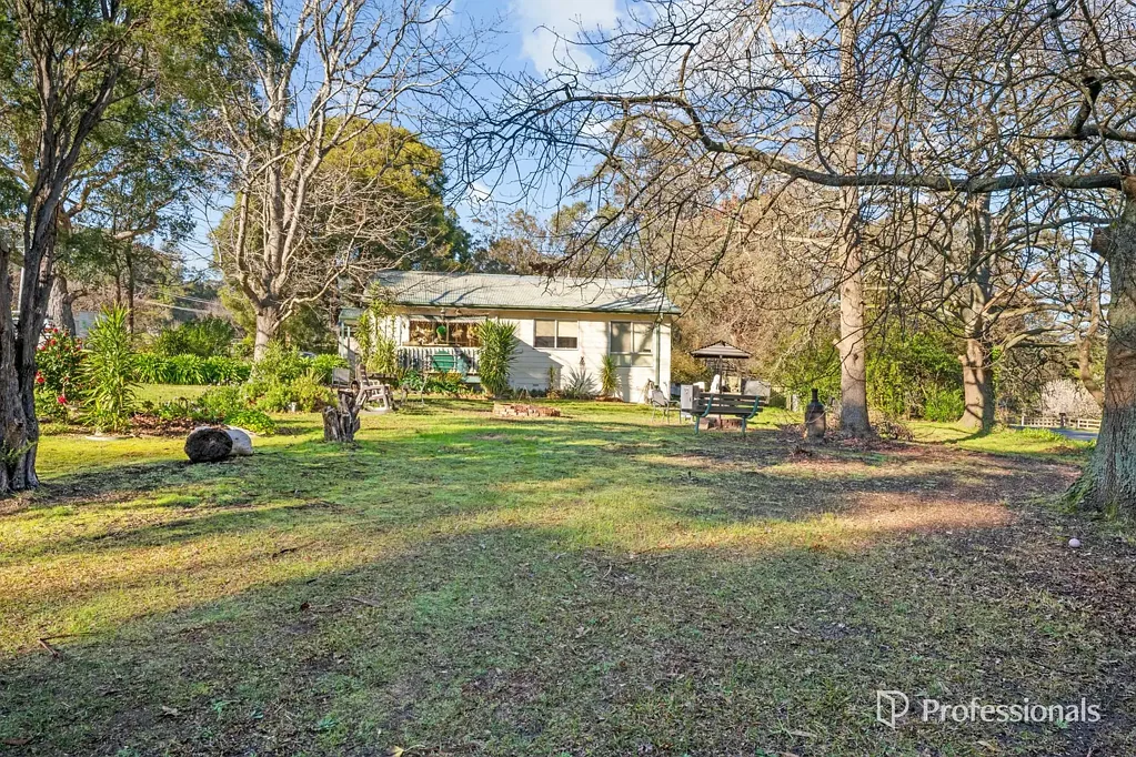 9 The Crescent, Wesburn, VIC 3799