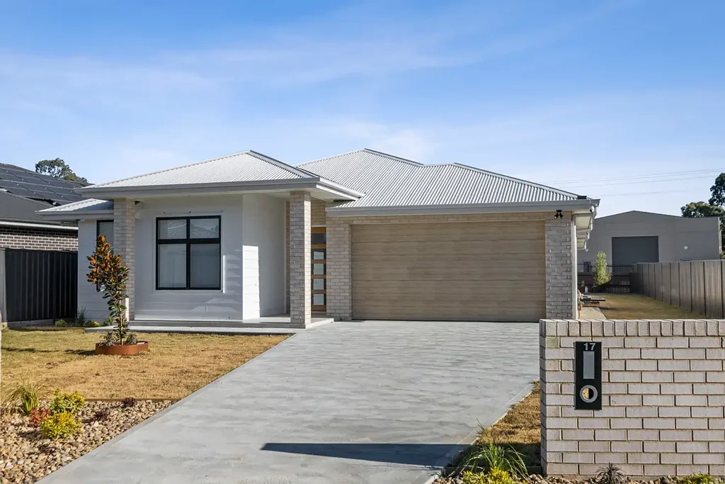 Goulburn 4 Bedroom Stylish, Spacious & Ready to Move In