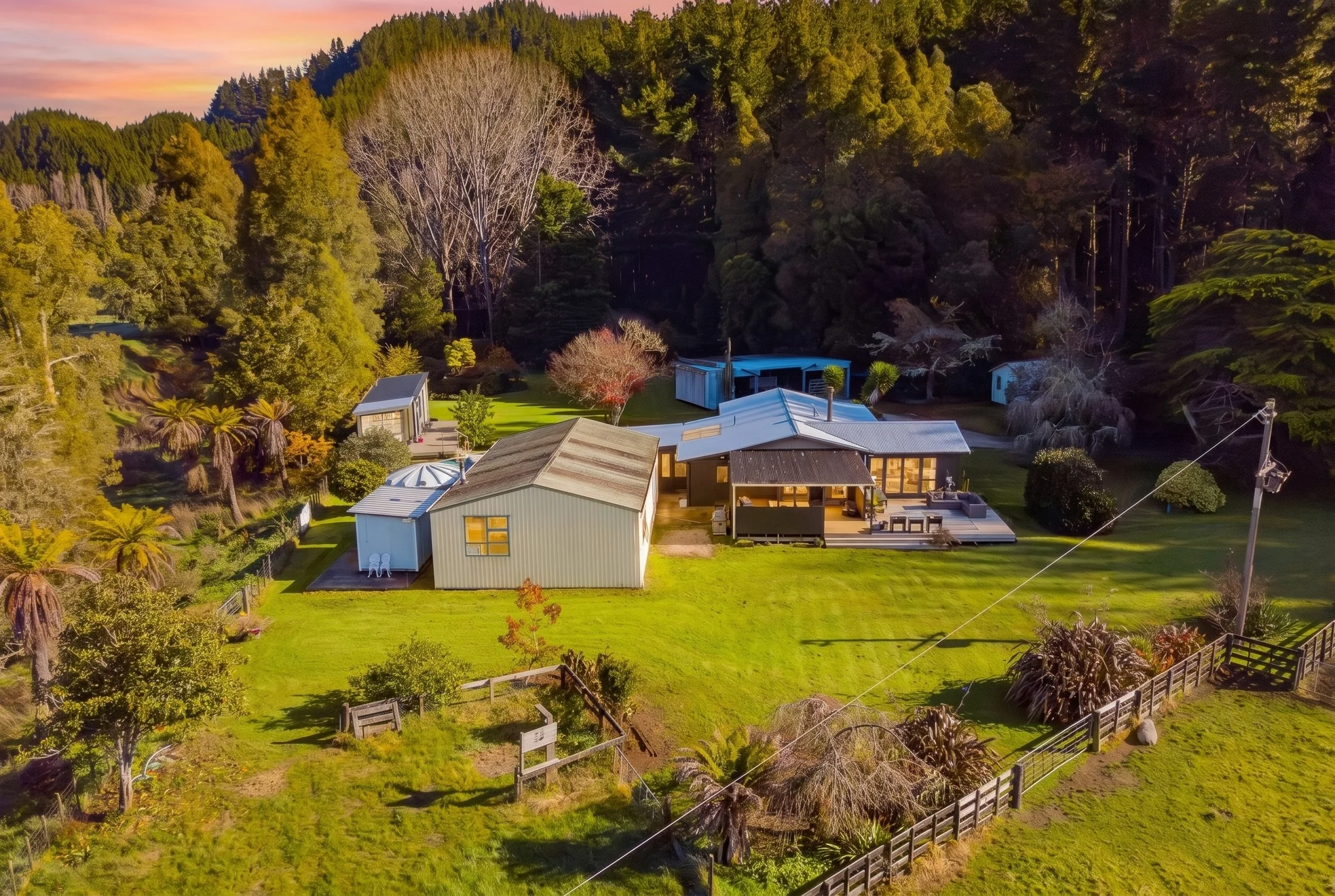 Waimiha-Ongarue Two Homes on 5 Hectares!