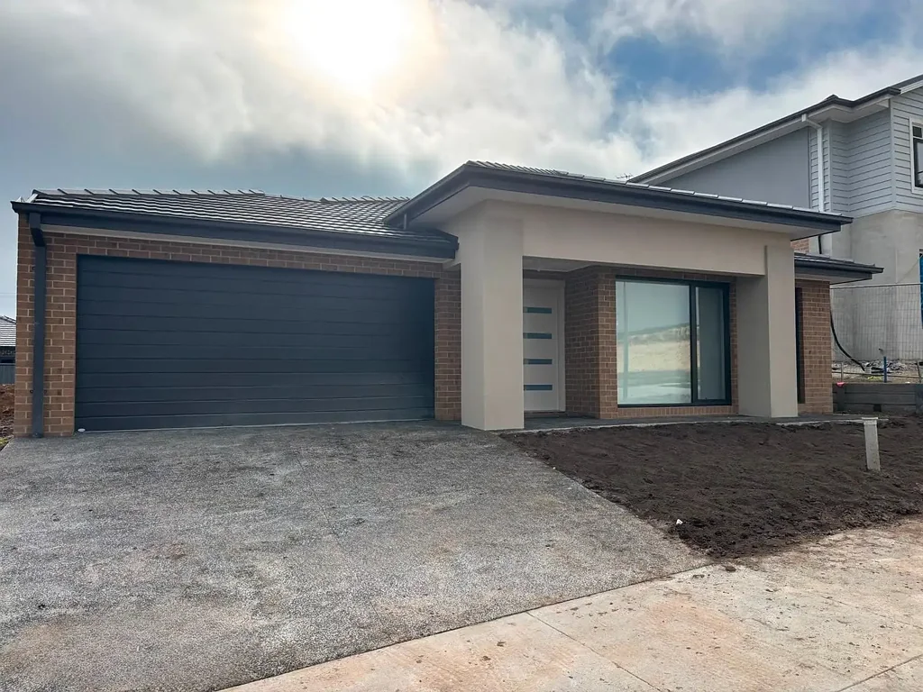 Brand-New Carlisle Home – Spacious Family Living with Premium Features
!!!
