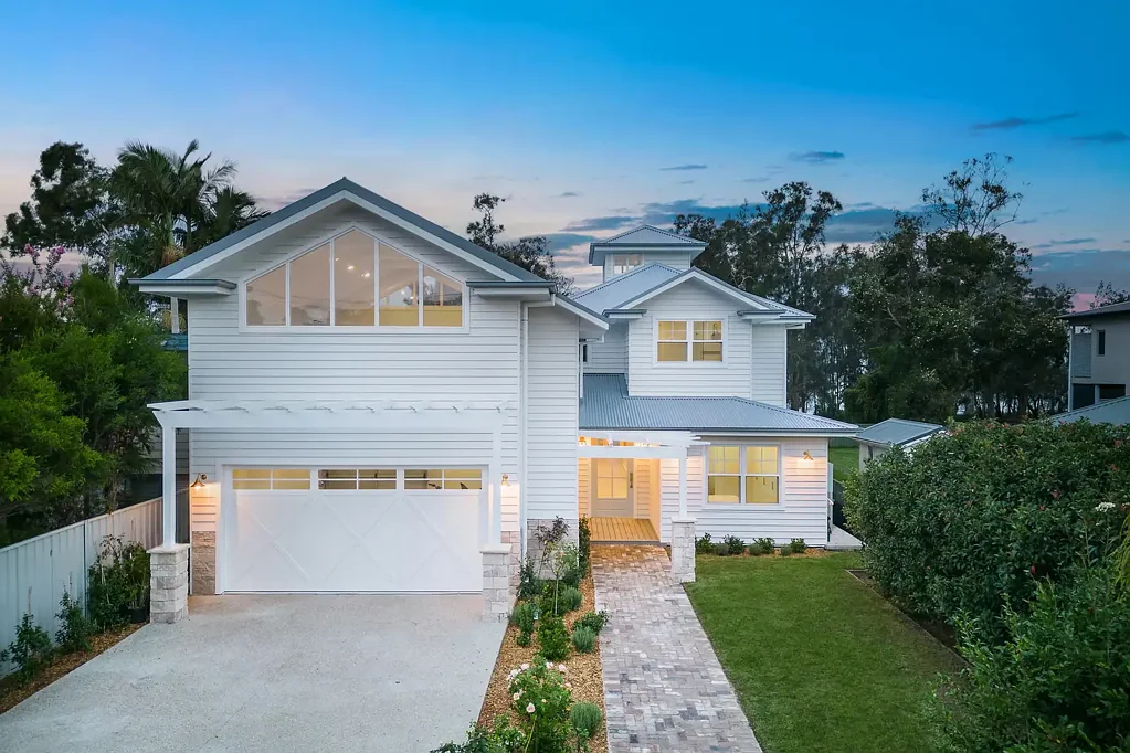 Berkeley Vale 5Zimmer Bespoke waterfront luxury crafted for effortless coastal living