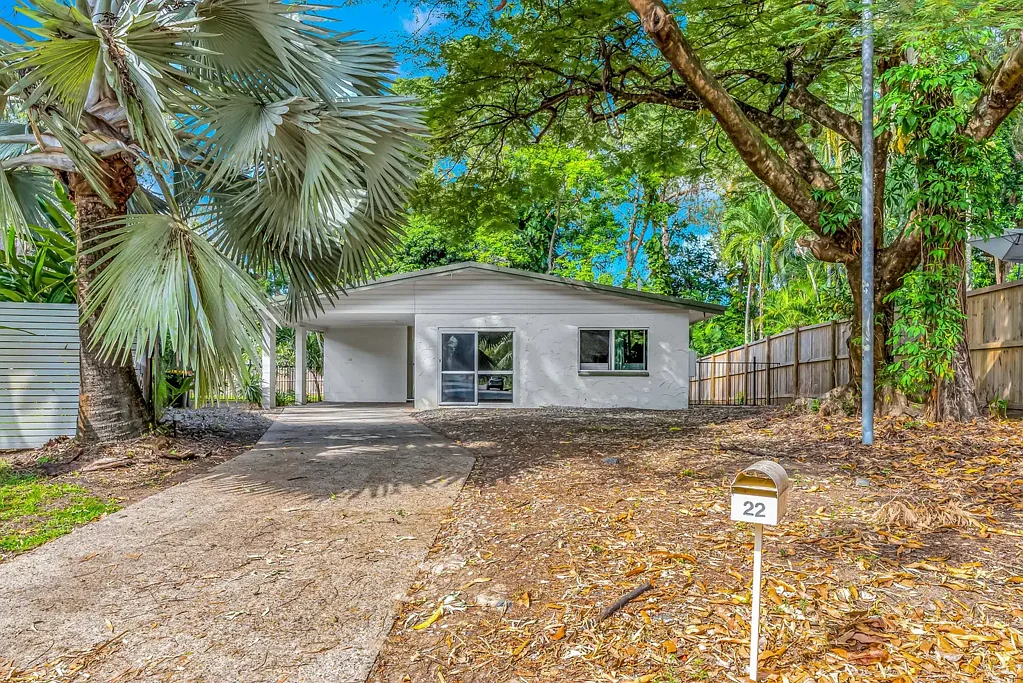 Port Douglas 3房  Expressions Of Interest By Close of Business 20 May 2026