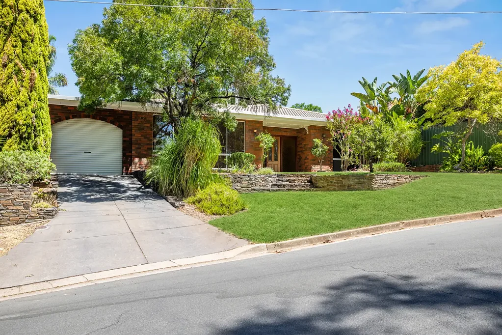 33 Haddington Street, Valley View, SA 5093