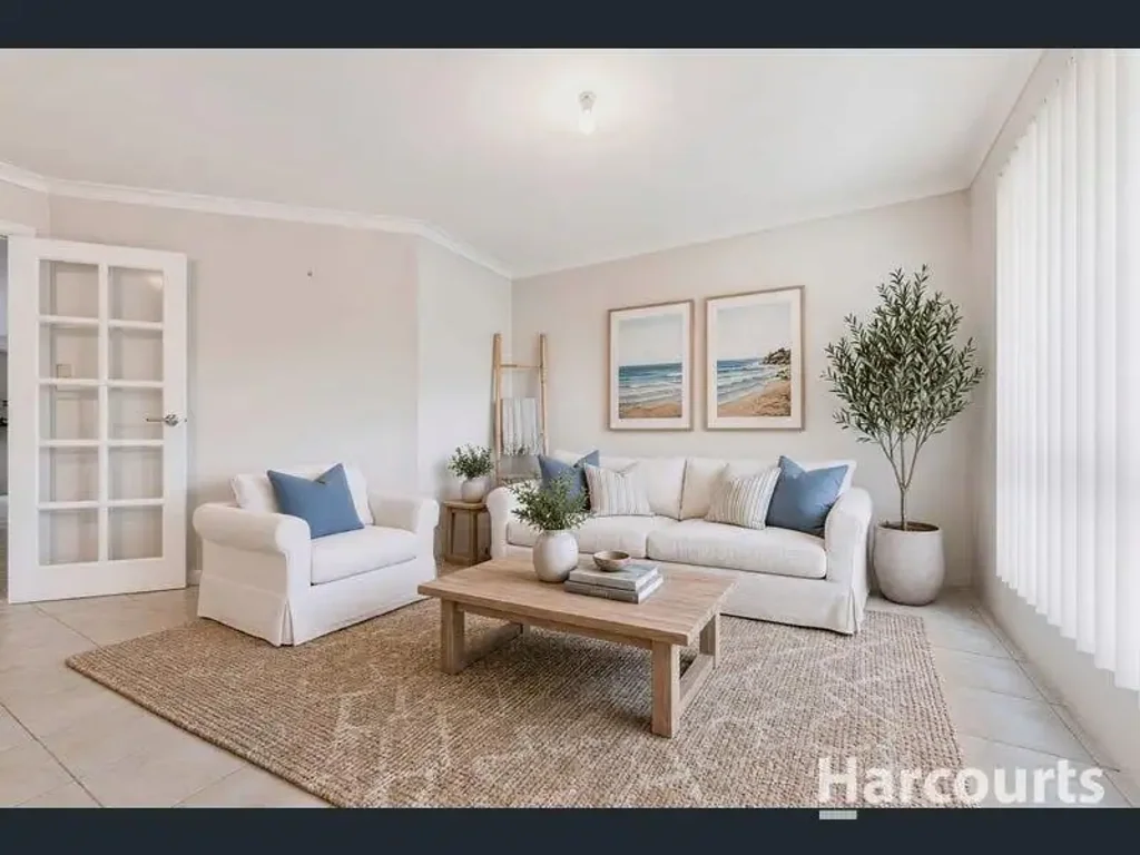 SPACE FOR THE FAMILY + A BACKYARD TO MATCH