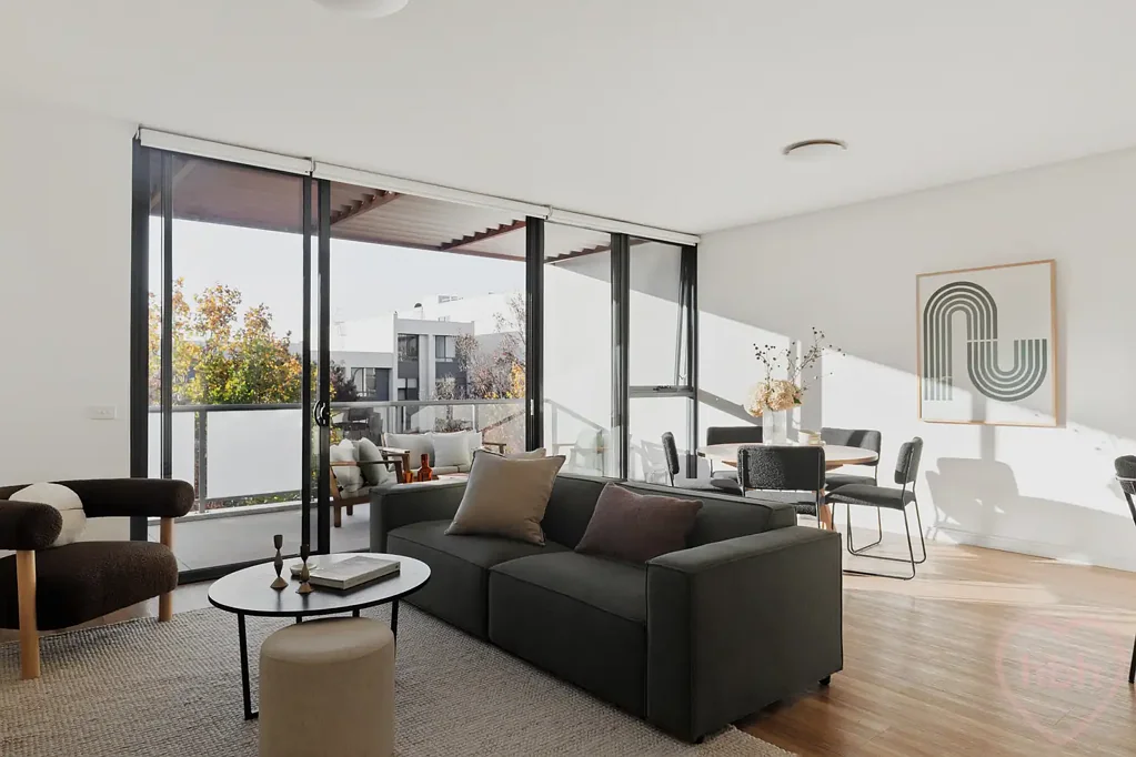 Kingston 2 Bedroom Treetop sanctuary.Kingston Foreshore lifestyle