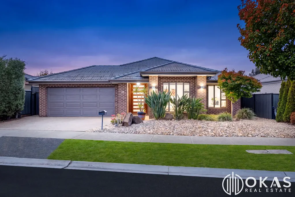 Tarneit 5Habitaciones Porter Davis Built Stunner on 663sqm Land / Walk to Tarneit Gardens Shopping Centre!!!