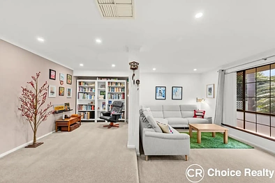 Leeming 4房  West Leeming Beauty! Spacious Family Home! On Corner Block!