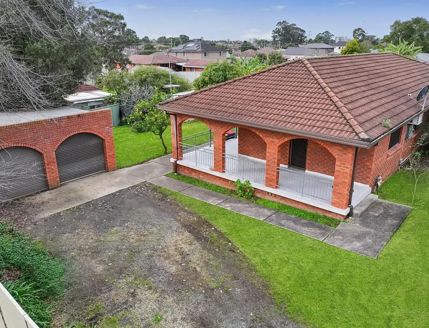 12A Richardson Street, Fairfield, NSW 2165, 3 habitaciones, 1 baños, House