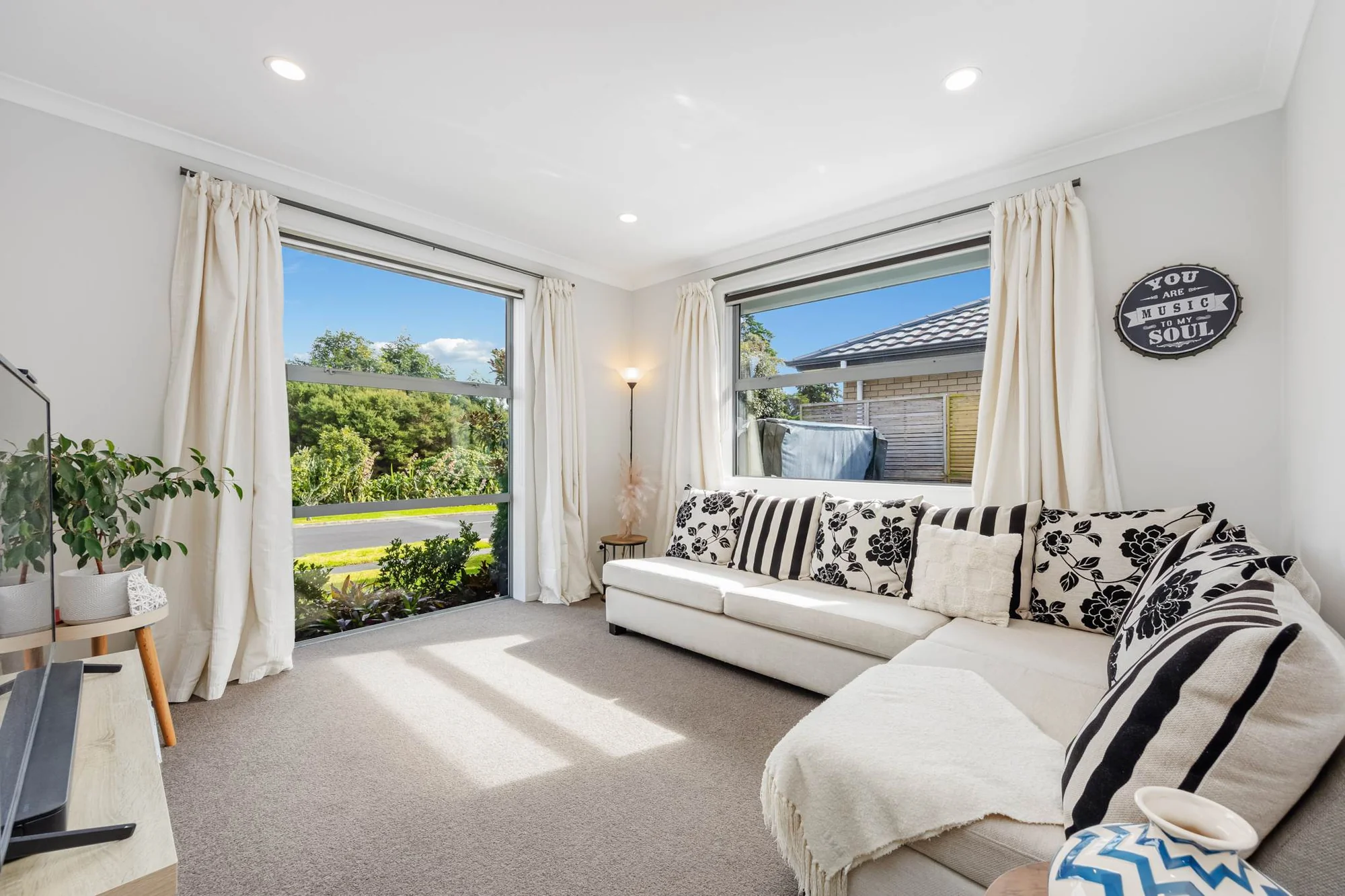 33 Ridgedale Road, Millwater, Rodney, 4 Bedrooms, 2 Bathrooms, House