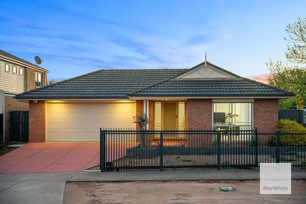 Caroline Springs 3Kwarto Proudly Presented by Ray White West Realty!