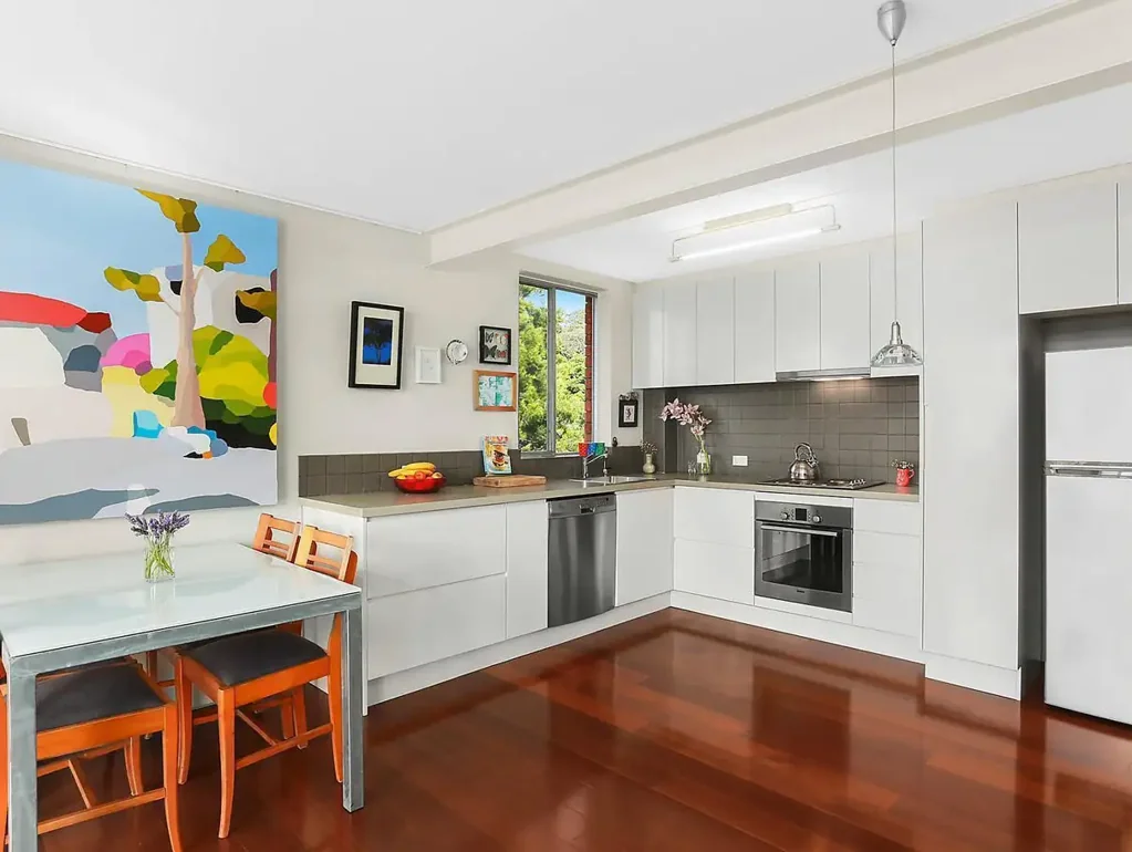 Two-bedroom apartment & garage