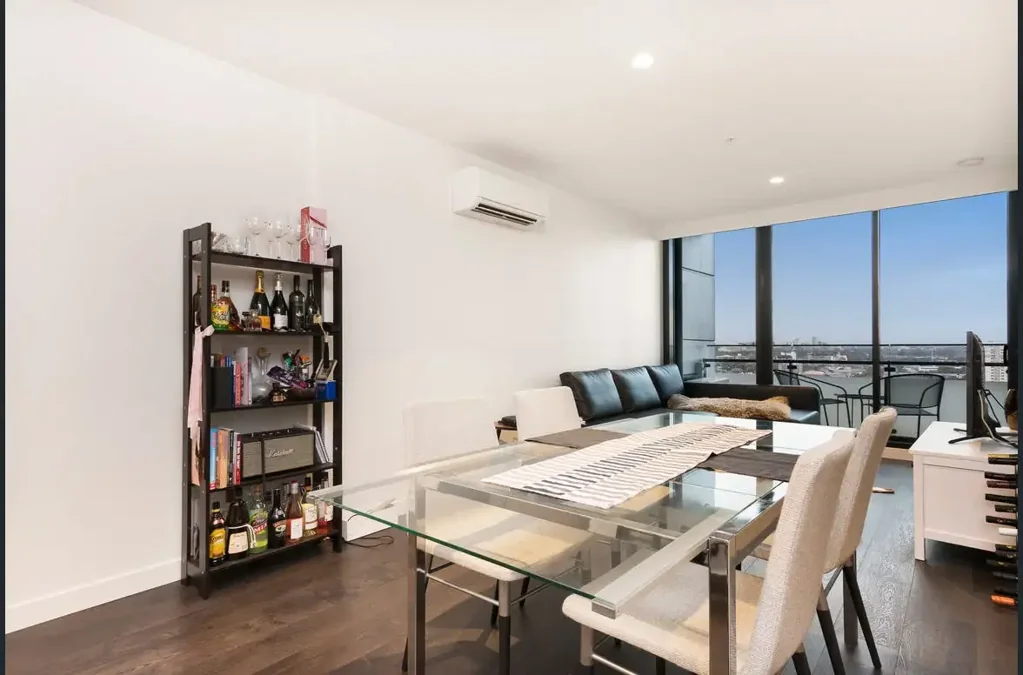 Prestigious Sky-High Living in Platinum Tower