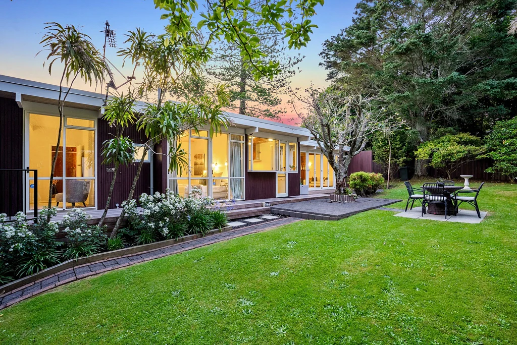 55 Hillcrest Avenue, Hillcrest, North Shore City, Auckland