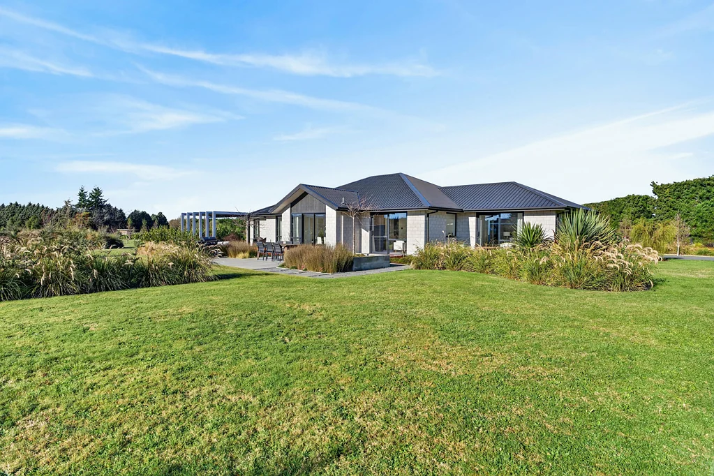 Darfield Executive lifestyle living at its finest